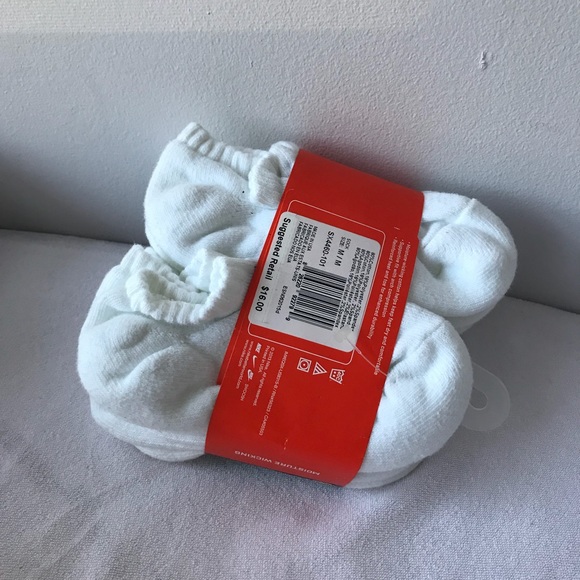 NEW**NIKE 6 X No-Show White Socks**Medium 3Y-5Y - Picture 2 of 3